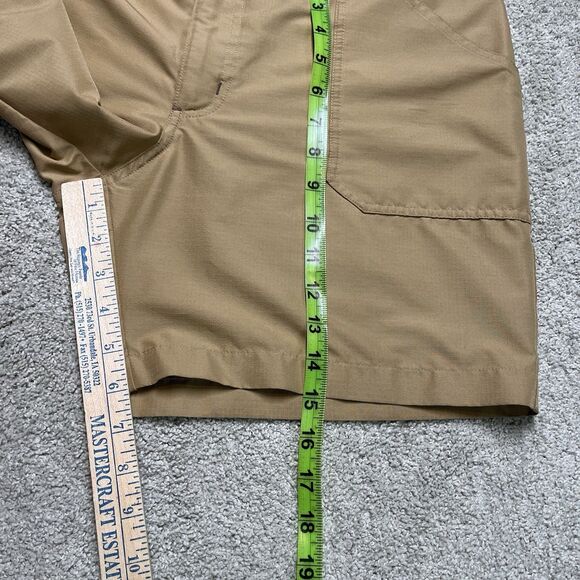 Patagonia Shorts Womens 12 Tan Beige Zip Snap Closure Hiking Lightweight Active - Picture 8 of 12